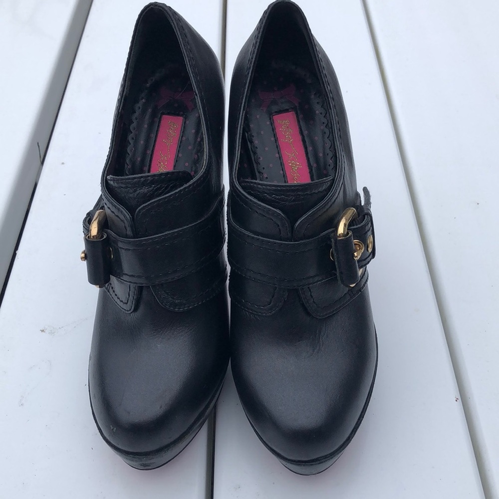 Betsy Johnson black size 7 1/2 Betsy Johnson stiletto platform shoes